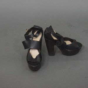 Black and Clunk Wooden Topshop Platform Shoe